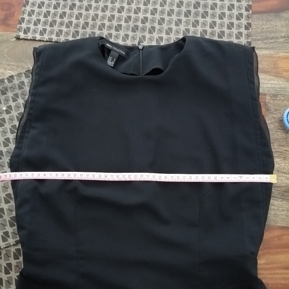 Black top - Picture 1 of 4